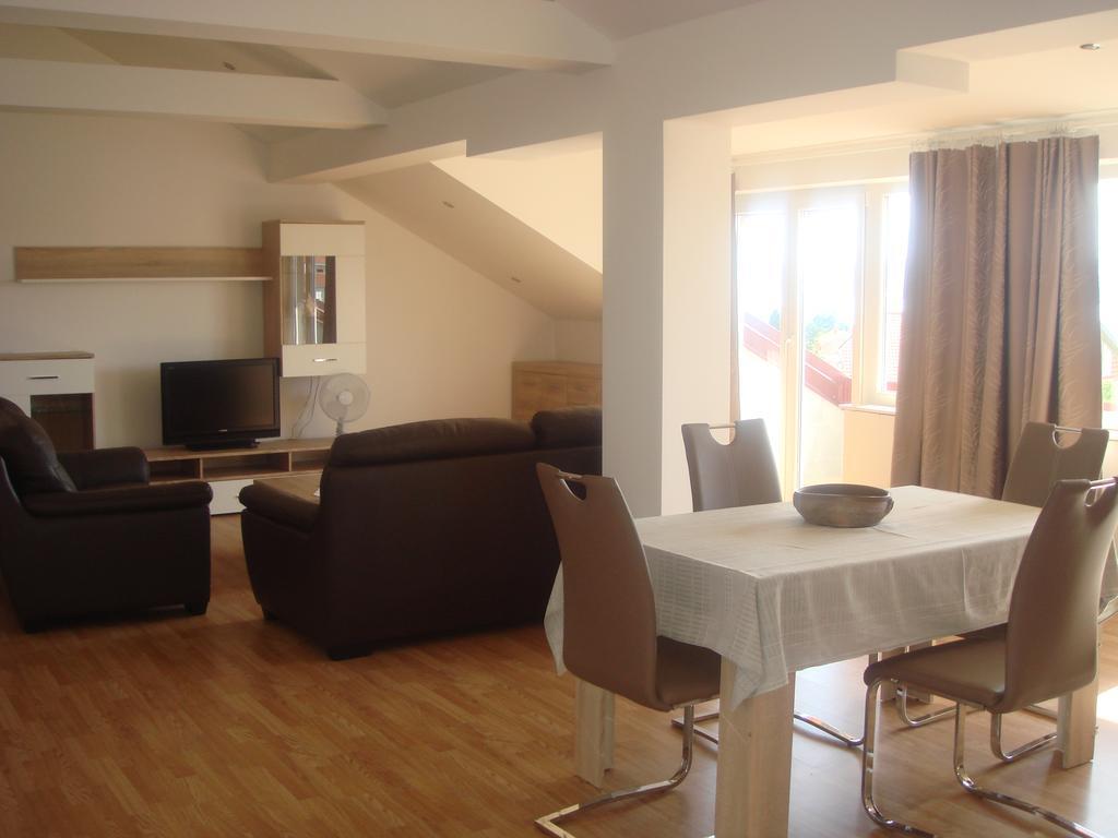 Apartments Jelicic Selce Luaran gambar